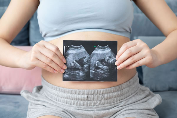 怀孕最好几个月查男女？症状是怎样的？(图1)