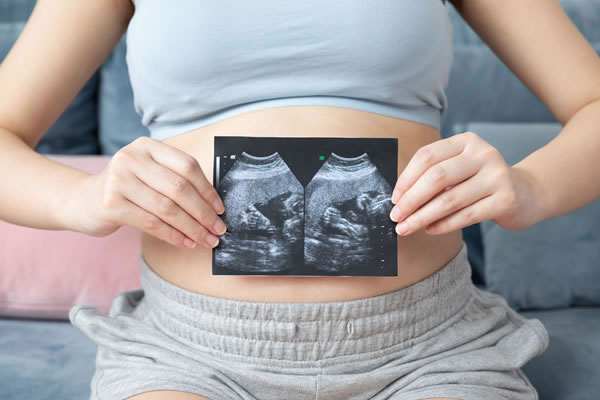 怀男孩最明显的征兆有哪些？怎么用牙膏测男女？(图1)